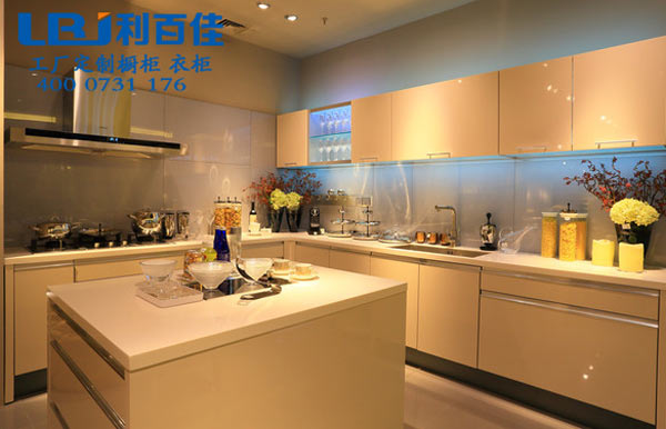 利百佳告訴你定制整體櫥柜除了顏值還要什么？