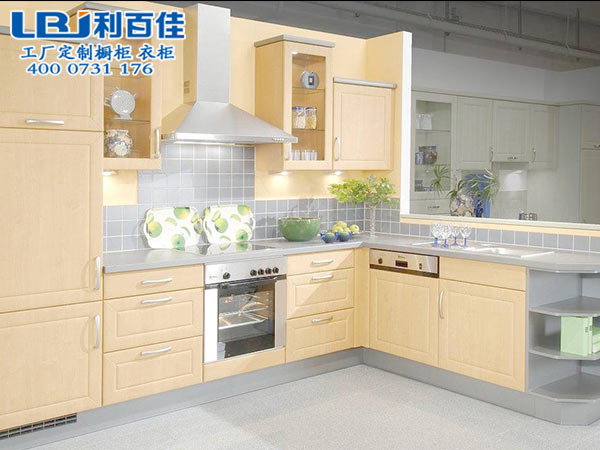 年底想廚房改造一下不知道怎么選整體櫥柜？