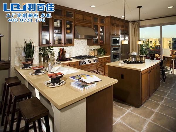 解析長(zhǎng)沙整體櫥柜定制市場(chǎng)中常見(jiàn)整體櫥柜柜體的材質(zhì)