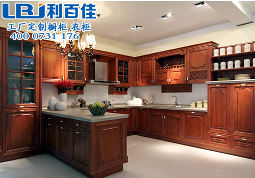 點(diǎn)進(jìn)來，為你解決櫥柜臺(tái)面選材煩惱